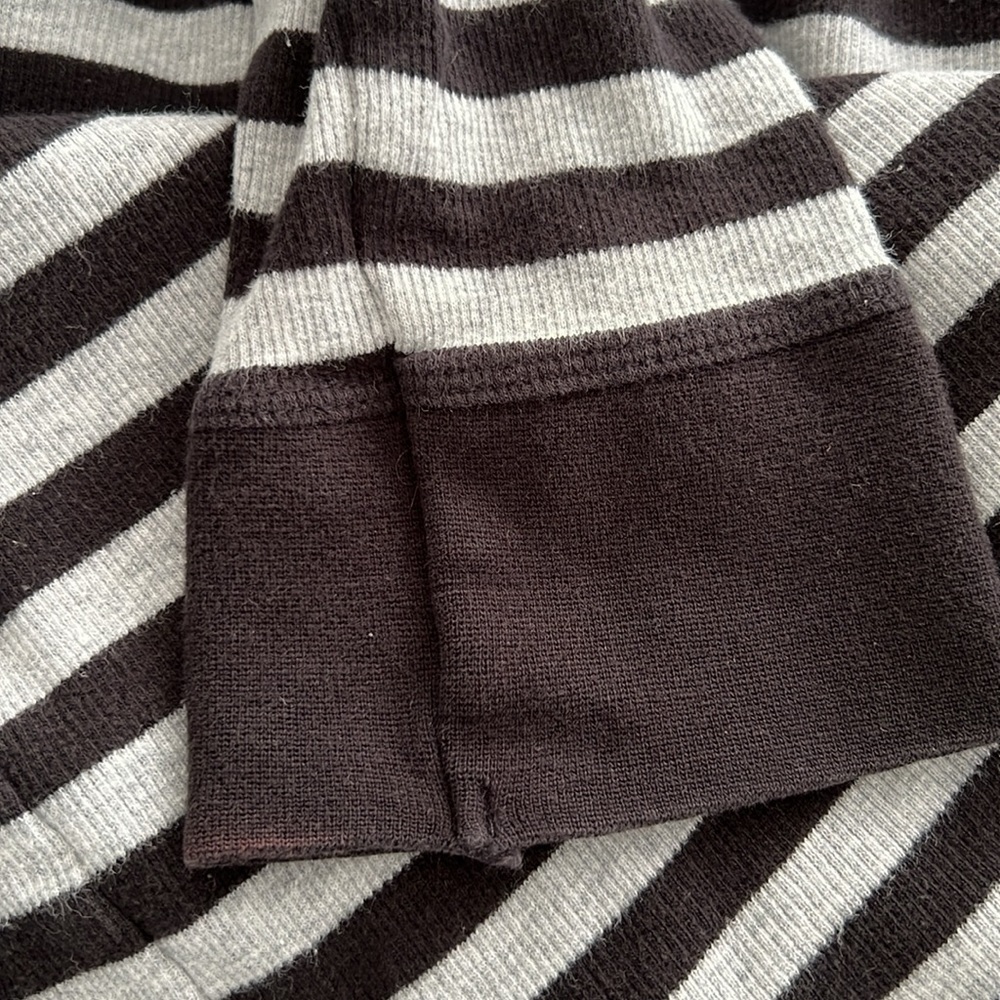 Faded Glory Women’s Ribbed Black and Gray Top Sz XL (16-18) - Picture 6 of 6
